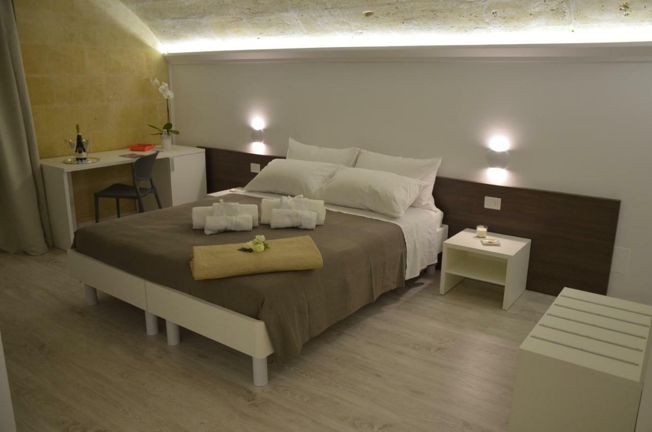 Hotel In & Out Matera Exterior foto